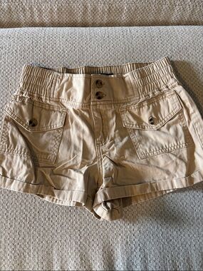 Juniors Khaki Shorts